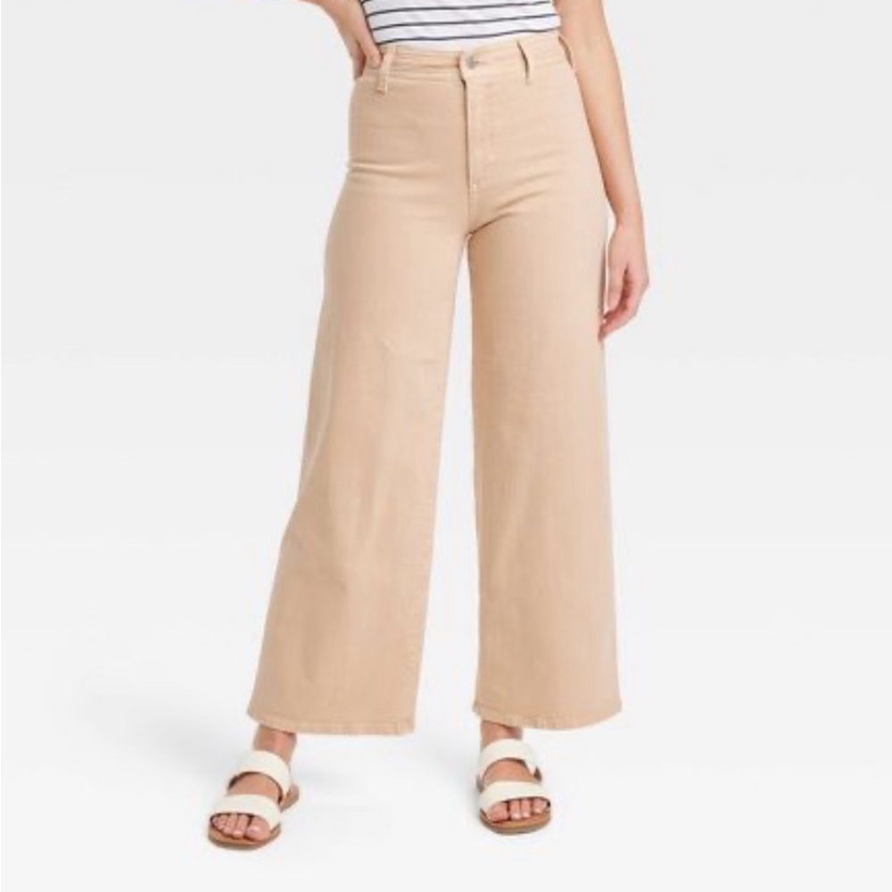 NWT Target Wide Leg Jeans (Size 4)